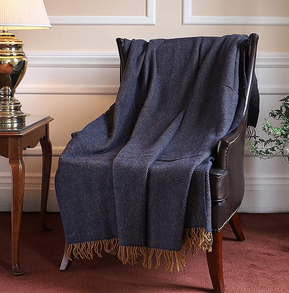 The 9 Best Cashmere Blankets In 2022