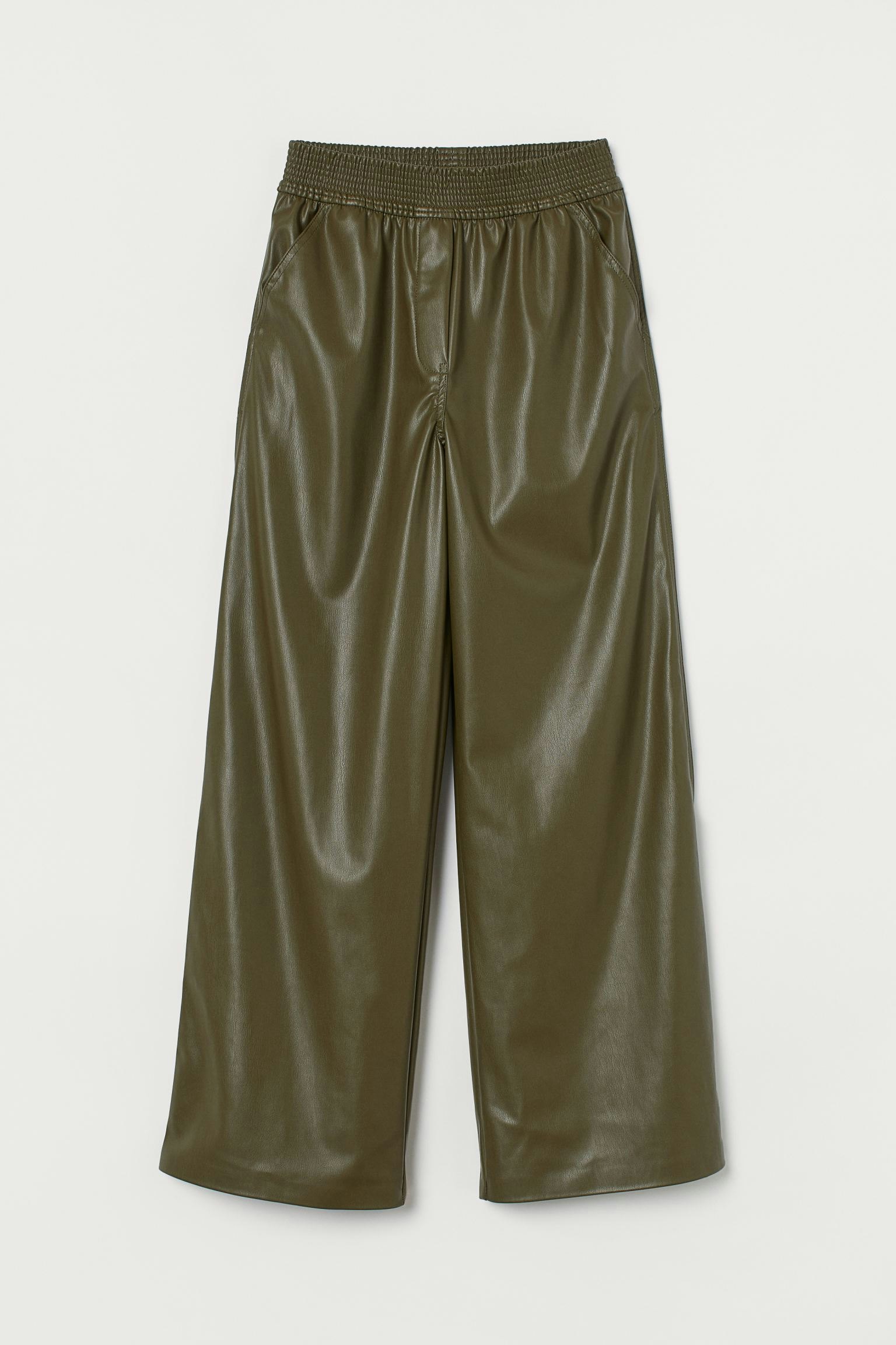 DSC_2669 Army Green leather jogging pants, Zara floral top…