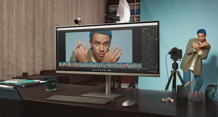 HP Envy 34-inch All-in-one desktop PC for video editing
