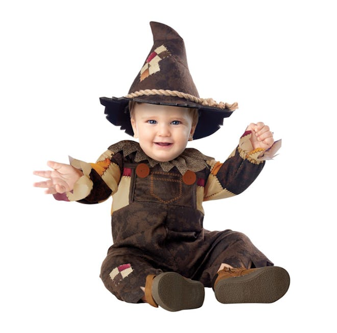 The Wizard of Oz is good inspiration for a mom, dad, and baby Halloween costume.