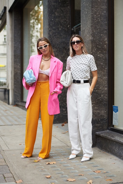 Street style at London Fashion Week Spring 2022.