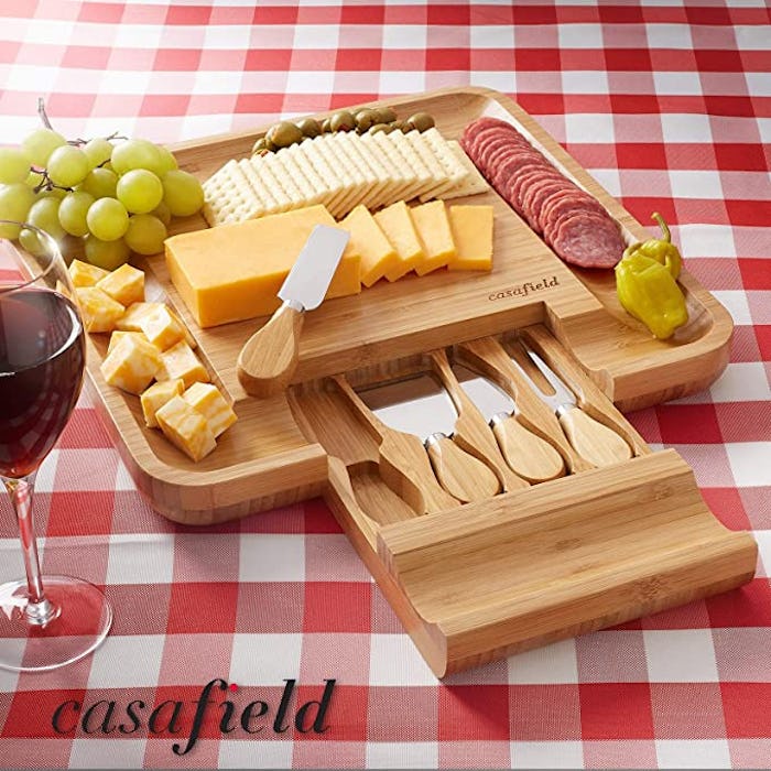 Casafield Bamboo Cutting Board & Knife Set