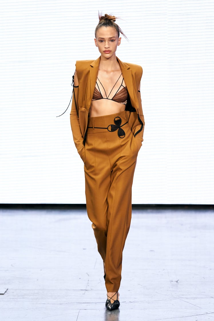 A look from Nensi Dojaka's spring 2022 collection