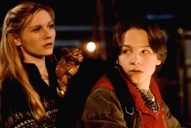 Kirsten Dunst and Gregory Smith star in Small Soldiers.