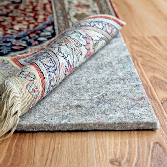 Made of felt and rubber, this RUGPADUSA option is one of the best rug pads for soundproofing.