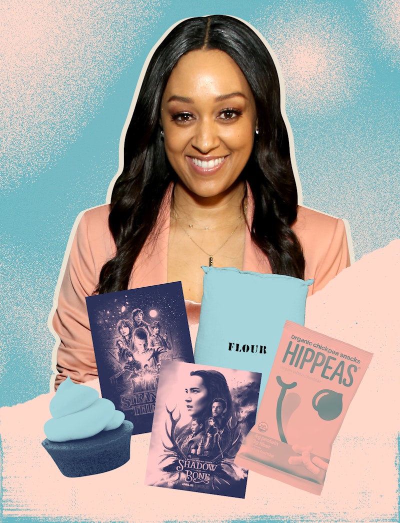 In her new cookbook, Tia Mowry share tips for pantry organization and sheet pan dinners.