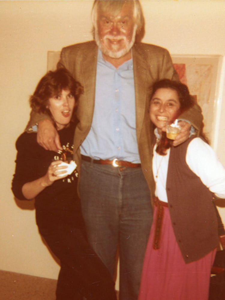 Quinn with John Baldessari and a friend, 1982.
