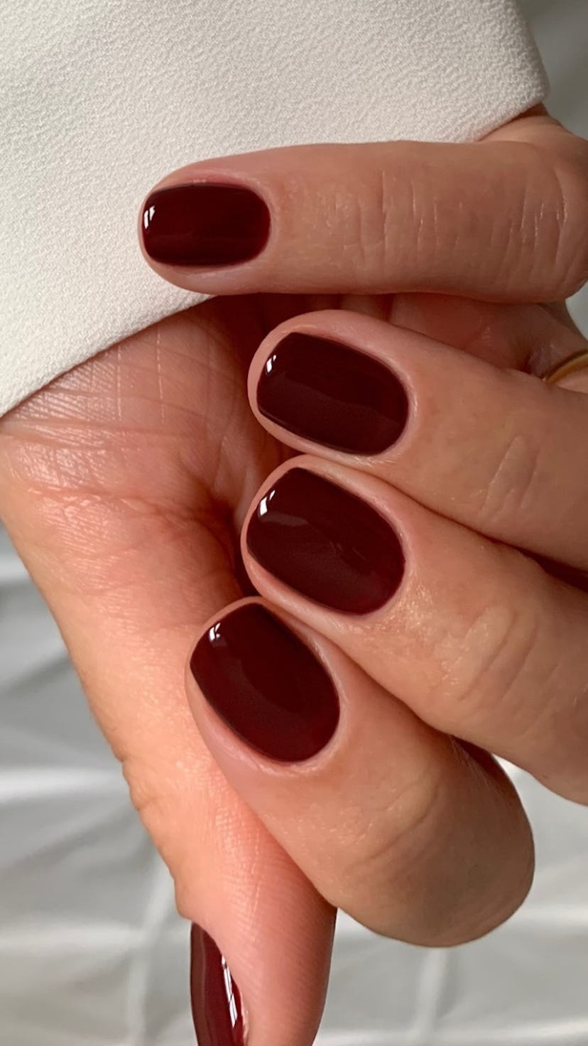 Minimalist Matte Nails for Fall