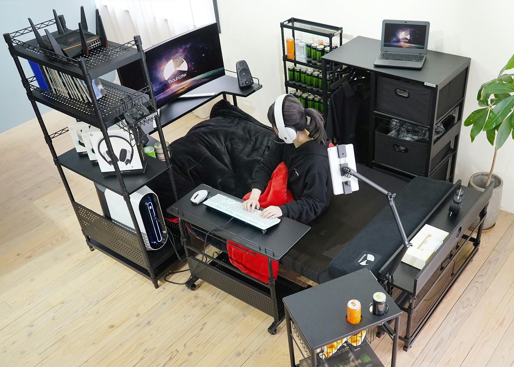 This 'gaming mattress' is a regular, cheap mattress with a twist