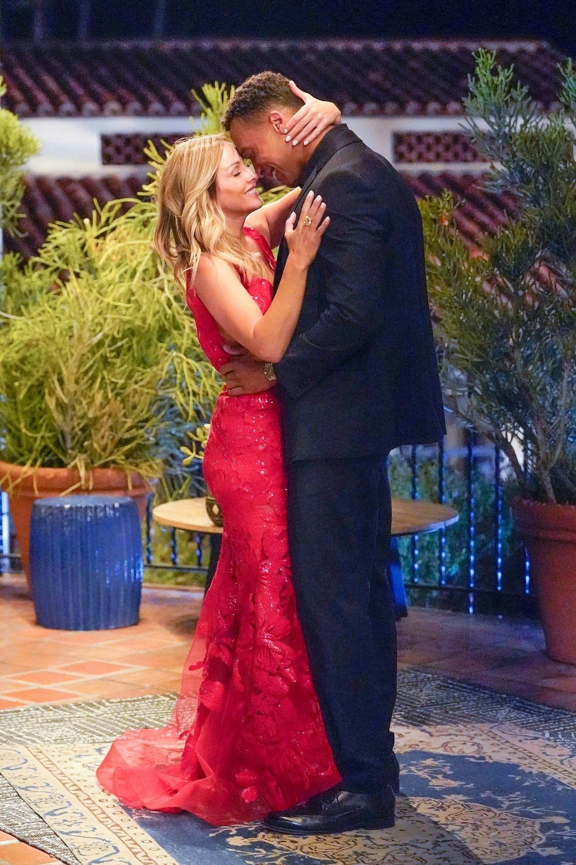 Here are 9 clues that Clare Crawley and Dale Moss' reported breakup was coming for a while.