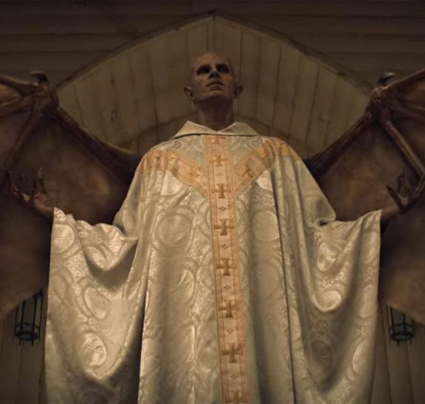 'Midnight Mass' has a lot of similarities with 'American Horror Story: Double Feature.'