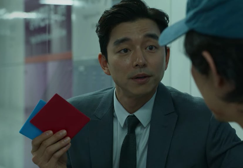 Gong Yoo’s character plays a game in ‘Squid Game.'
