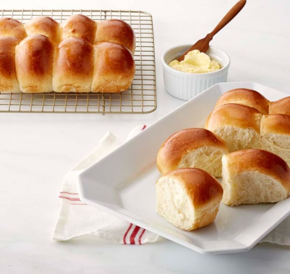 The Best Store-Bought Dinner Rolls For Your Holiday Table