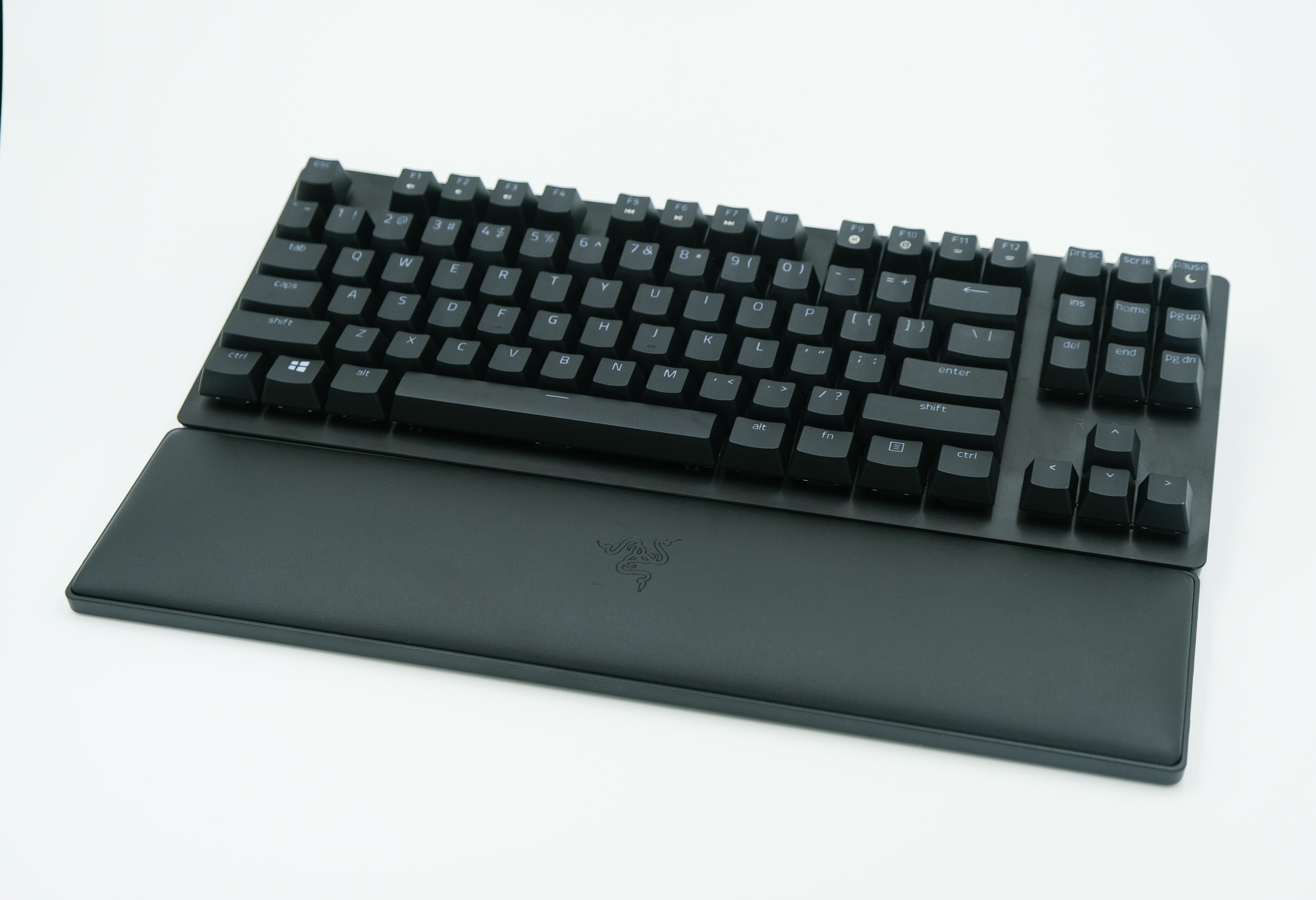 NEW Razer Huntsman V2 TKL + Full Sized Review! 8000hz Keyboards.. Does it  even make a difference? 