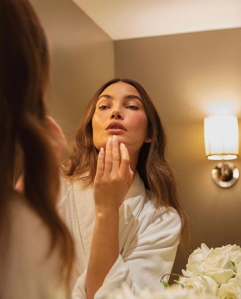 Lily Aldridge with an American manicure