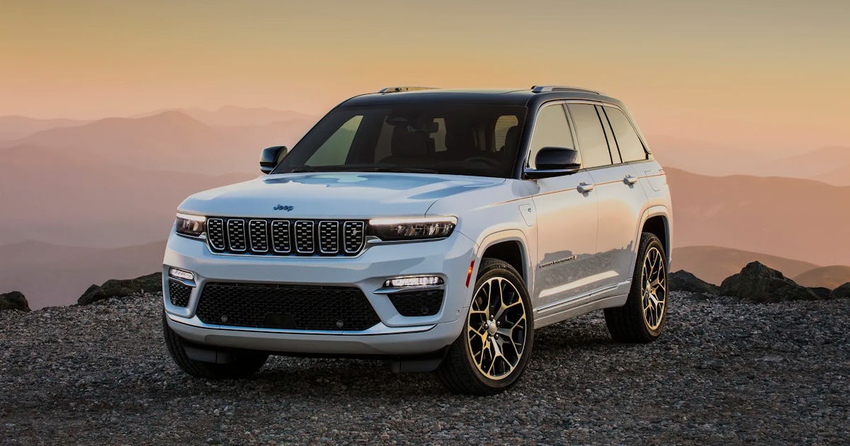 Jeep unveils its first plugin hybrid variant of the Grand Cherokee