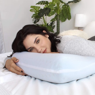 PharMeDoc Blue Cooling Memory Foam Pillow