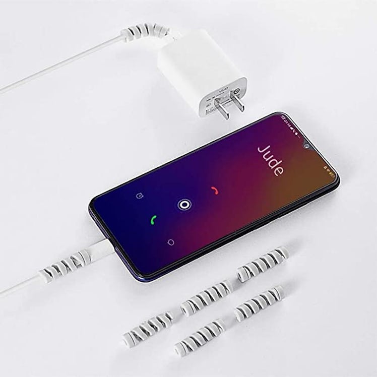 HIGGAT Spiral Phone Charge Cable Saver