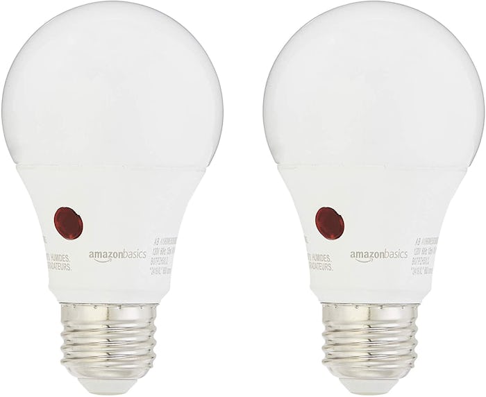 Amazon Basics Dusk To Dawn Light Bulb (2 Pack)