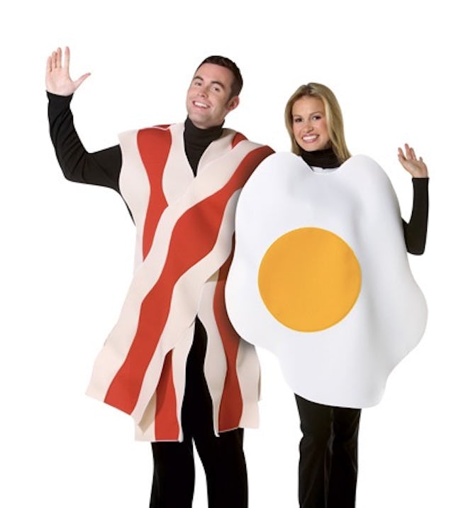 Couple dressed as eggs and bacon