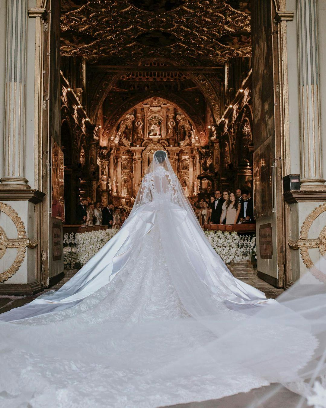 Jasmine Tookes s Wedding to Juan David Borrero Was An Over the Top