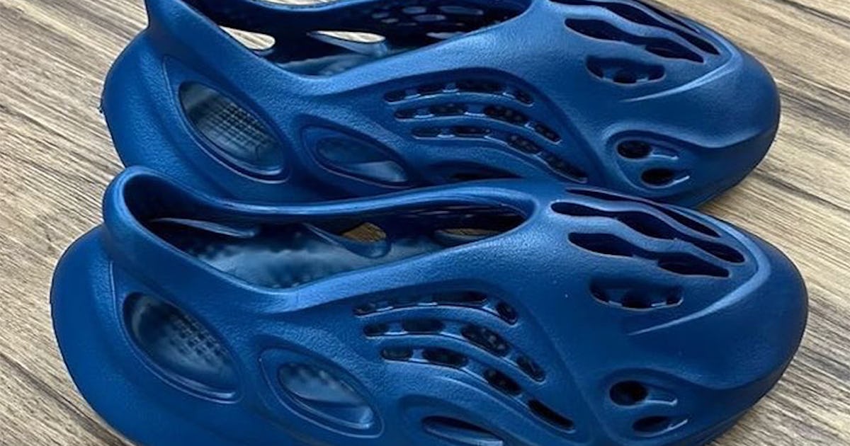 Yeezy new foam 2024 runners