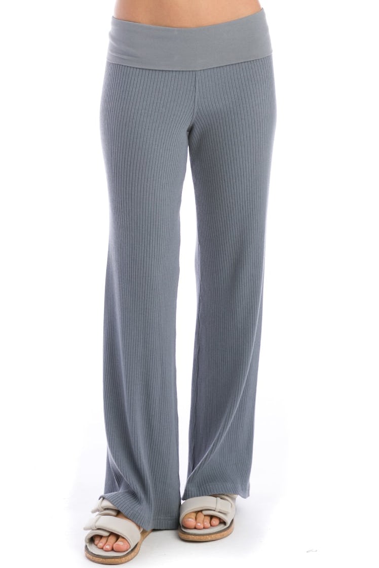 Flat Waist Ribbed Flare Pant