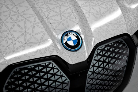 BMW iX Flow color-changing paint job CES 2022