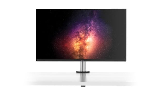 LG 32UQ890