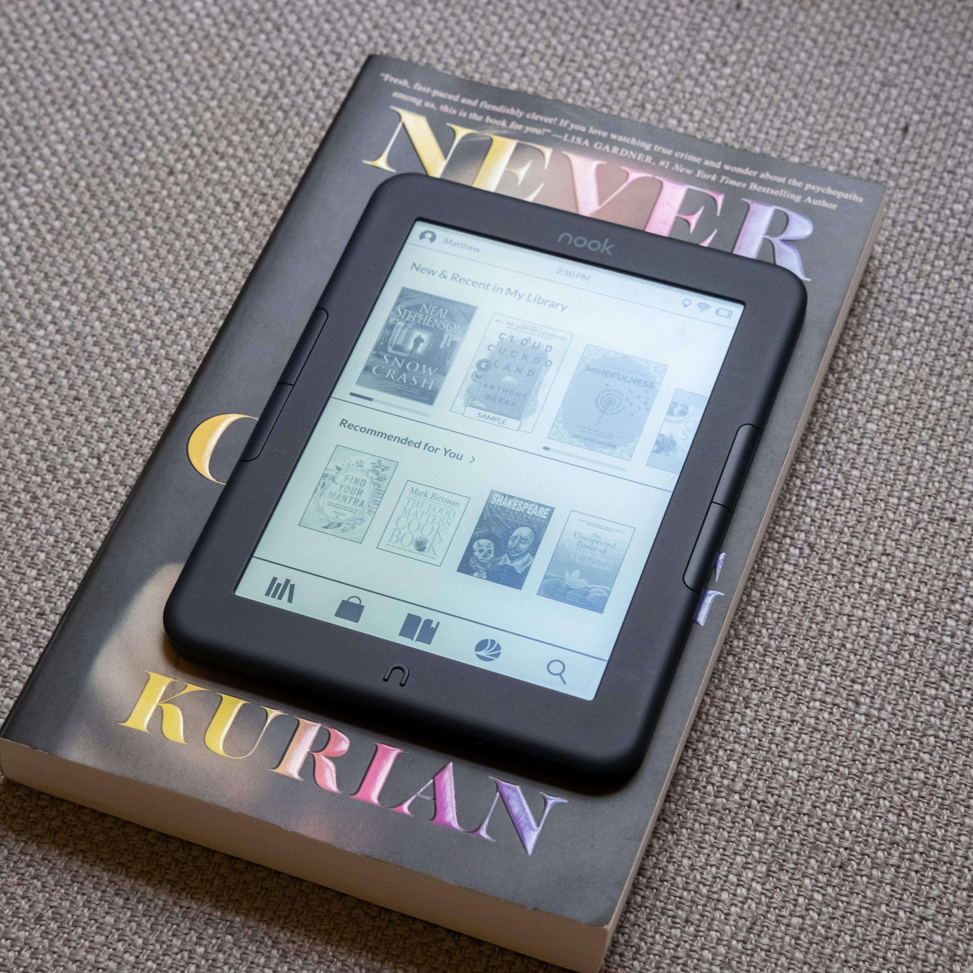 Nook Glowlight 4e - pretty much new popular