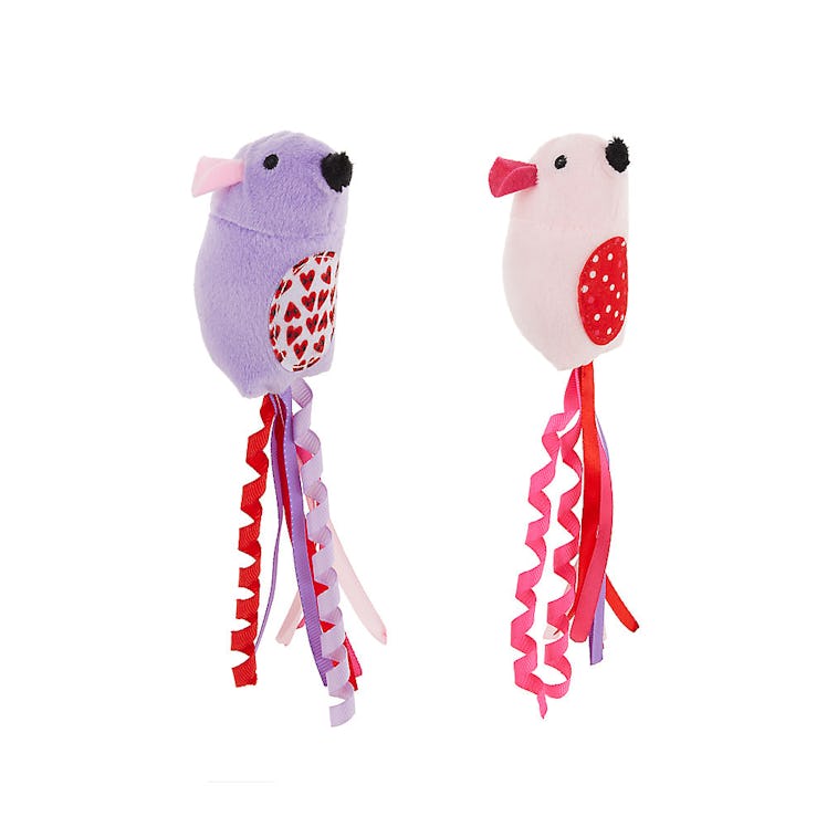 These Valentines cat toys are part of the PetSmart Valentine's Day 2022 collection.