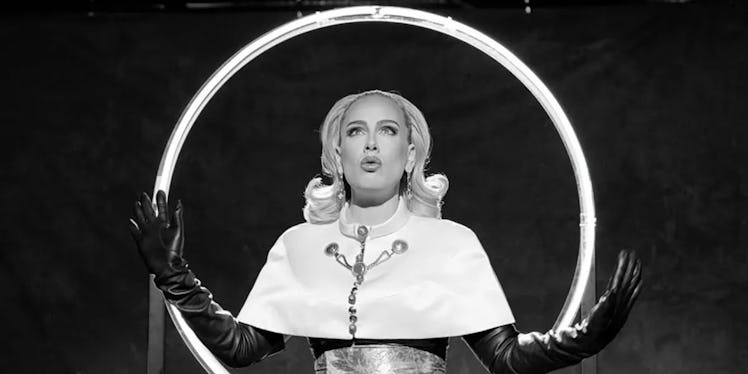 Fans on Twitter loved Adele's "Oh My God" video, released on Jan. 12.