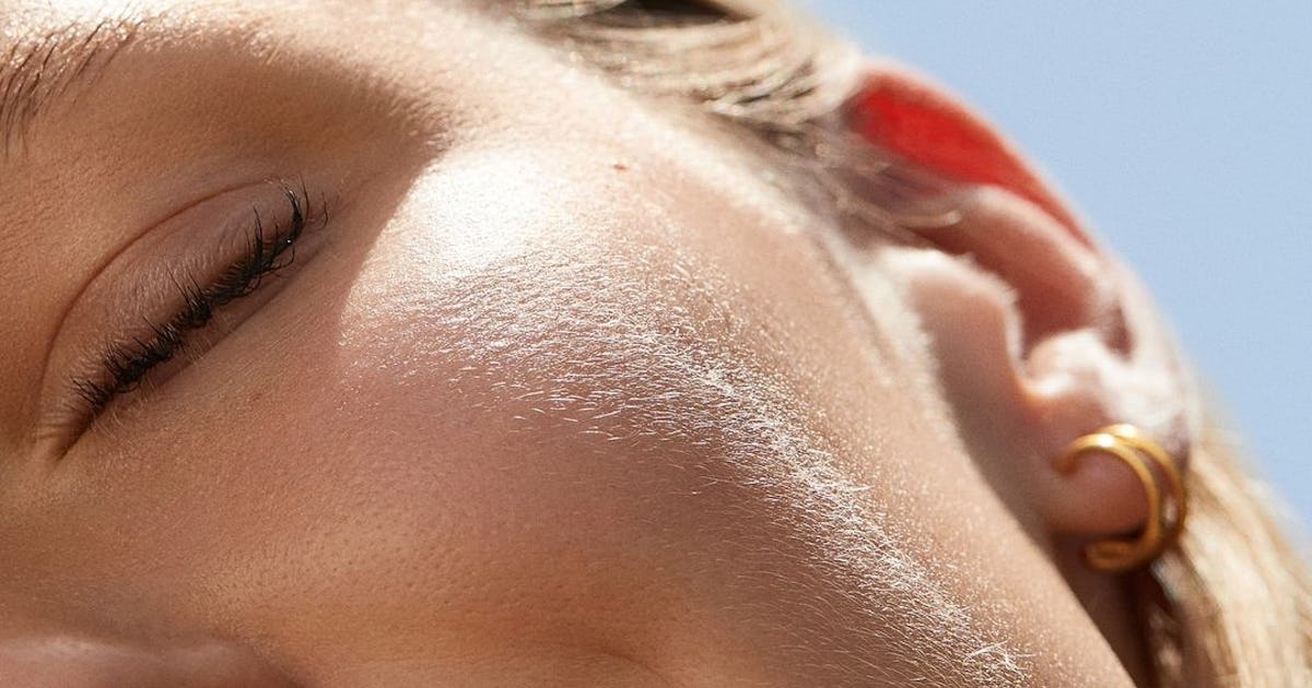 Peach fuzz on body Clearance