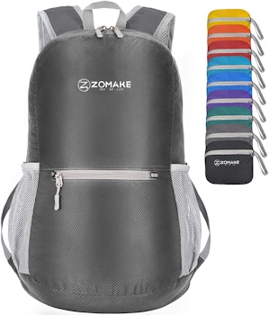  ZOMAKE Ultra Lightweight Hiking Backpack