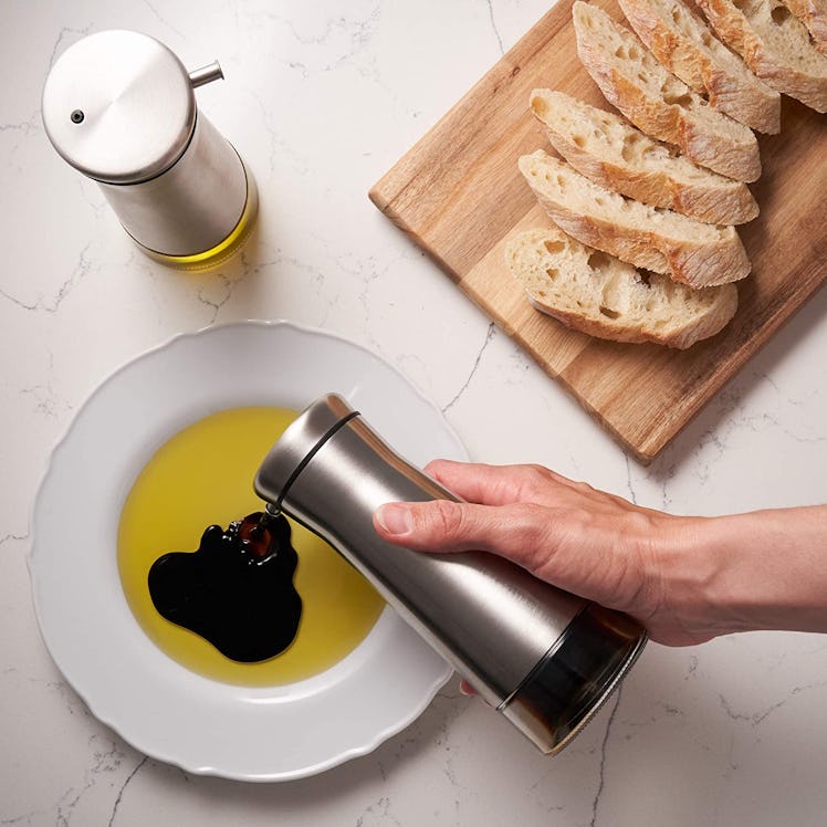 KIBAGA Drip Free Olive Oil And Vinegar Dispenser (Set of 2)