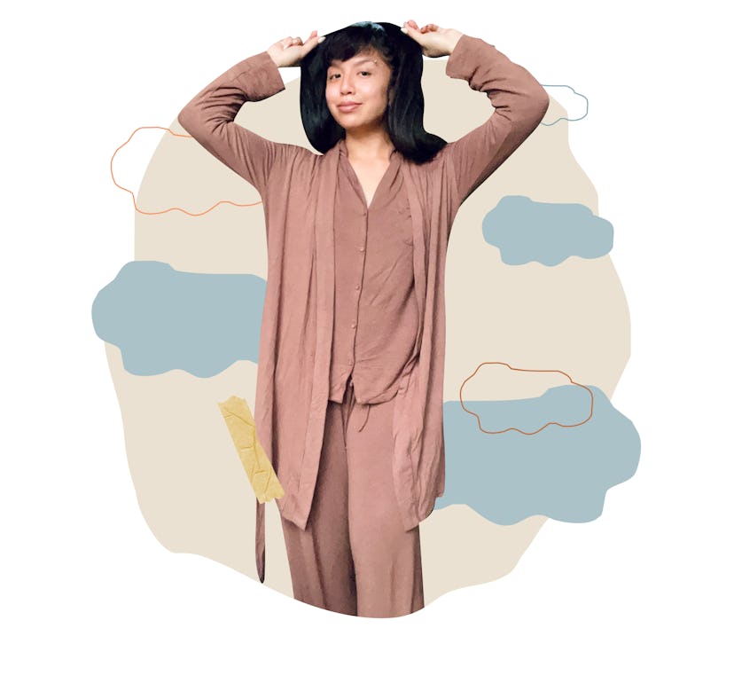 Mekita Rivas reviews Skims robe and pajamas from the sleep collection.