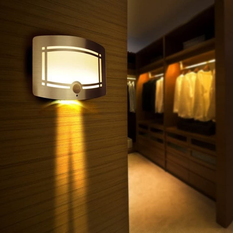 SUNNIOR Aluminum LED Motion Sensor Light