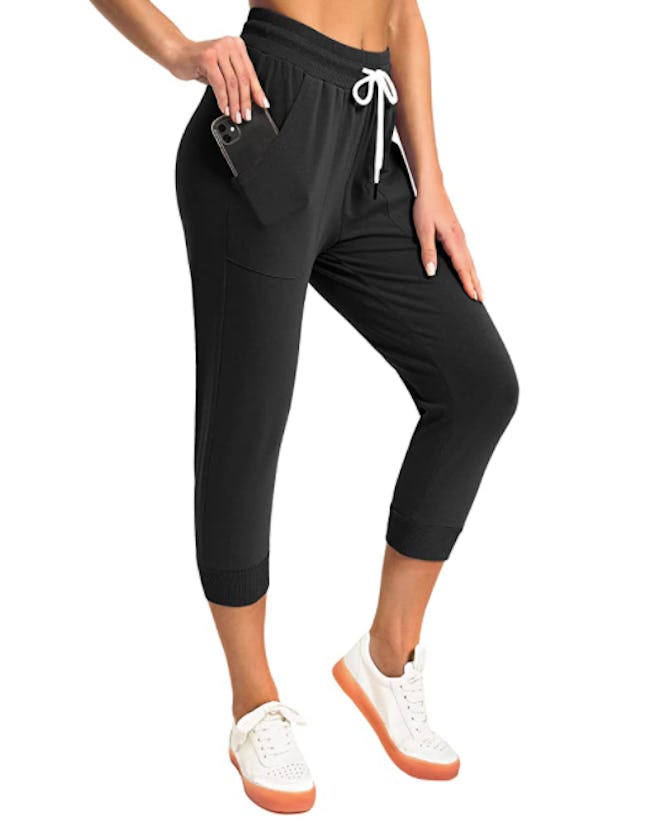 SPECIALMAGIC Capri Joggers