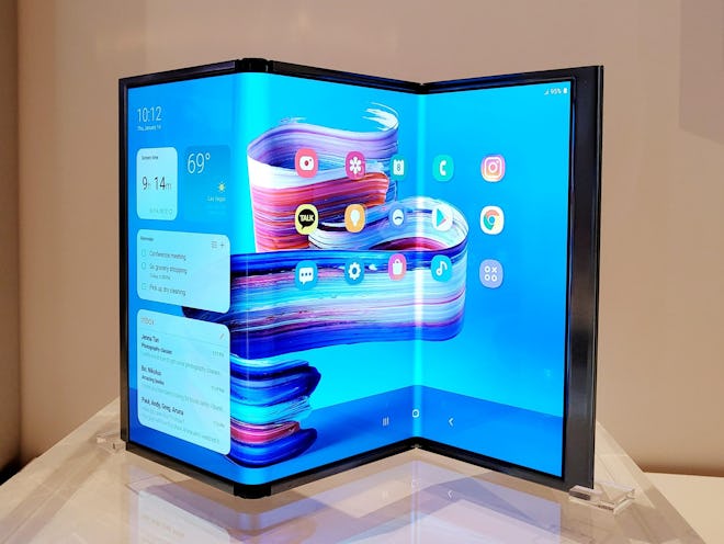 Samsung Display Tri-fold Phones