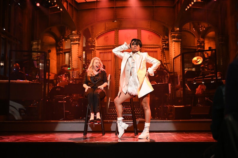 Ariana DeBose and Kate McKinnon's 'West Side Story' medley on 'SNL' was hilarious and heartfelt. Pho...
