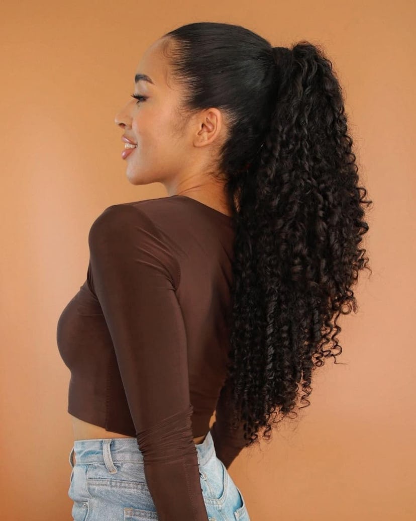 Curly Ponytail Ideas