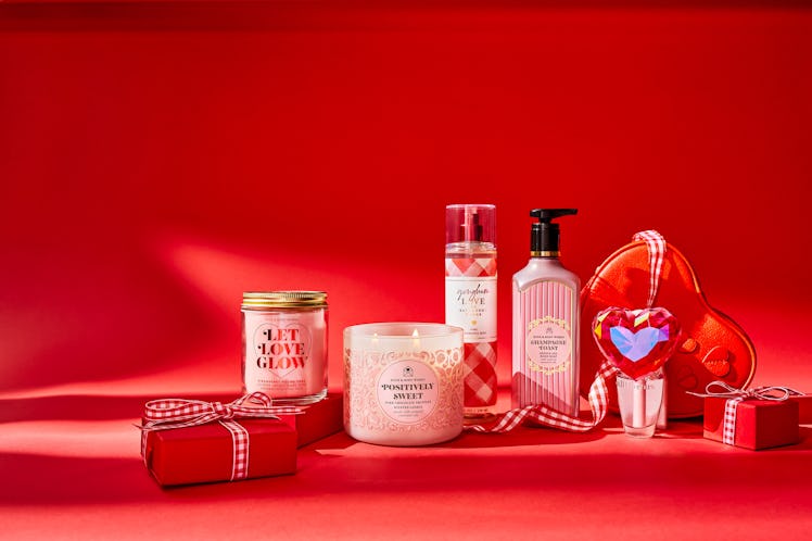 Bath & Body Works' Valentine's Day 2022 candles are inspired by champagne and more.