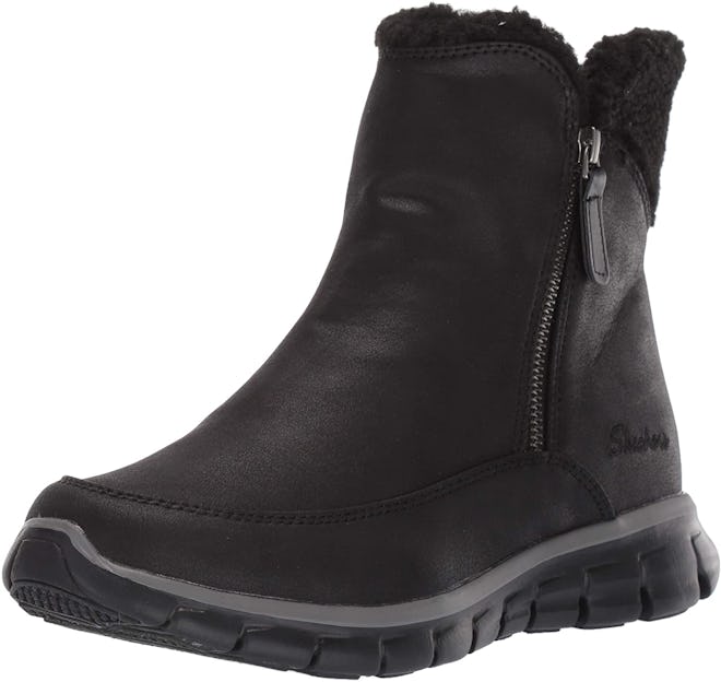 Skechers Synergy-Short Quarter Zipper Boot