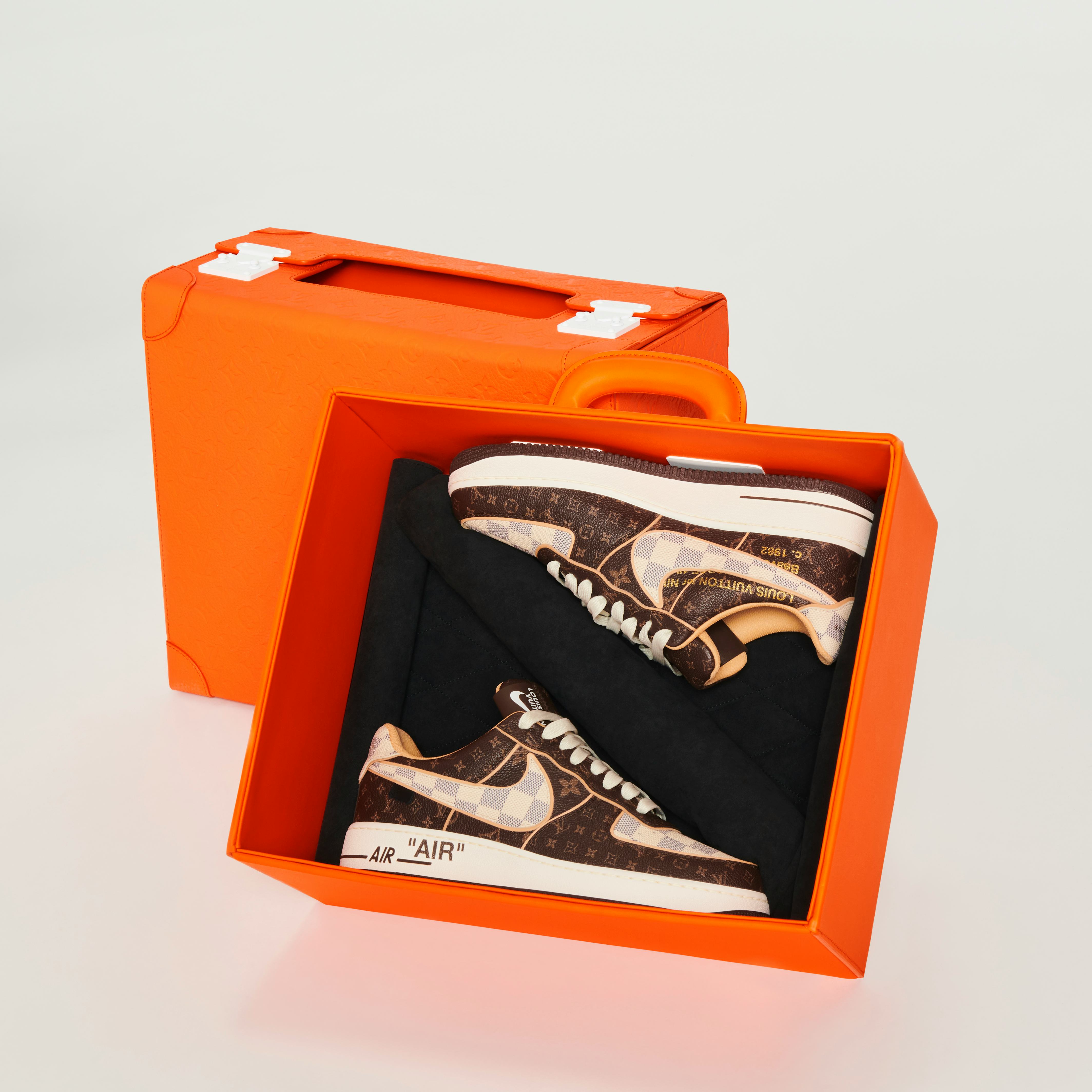 Nike et louis vuitton store
