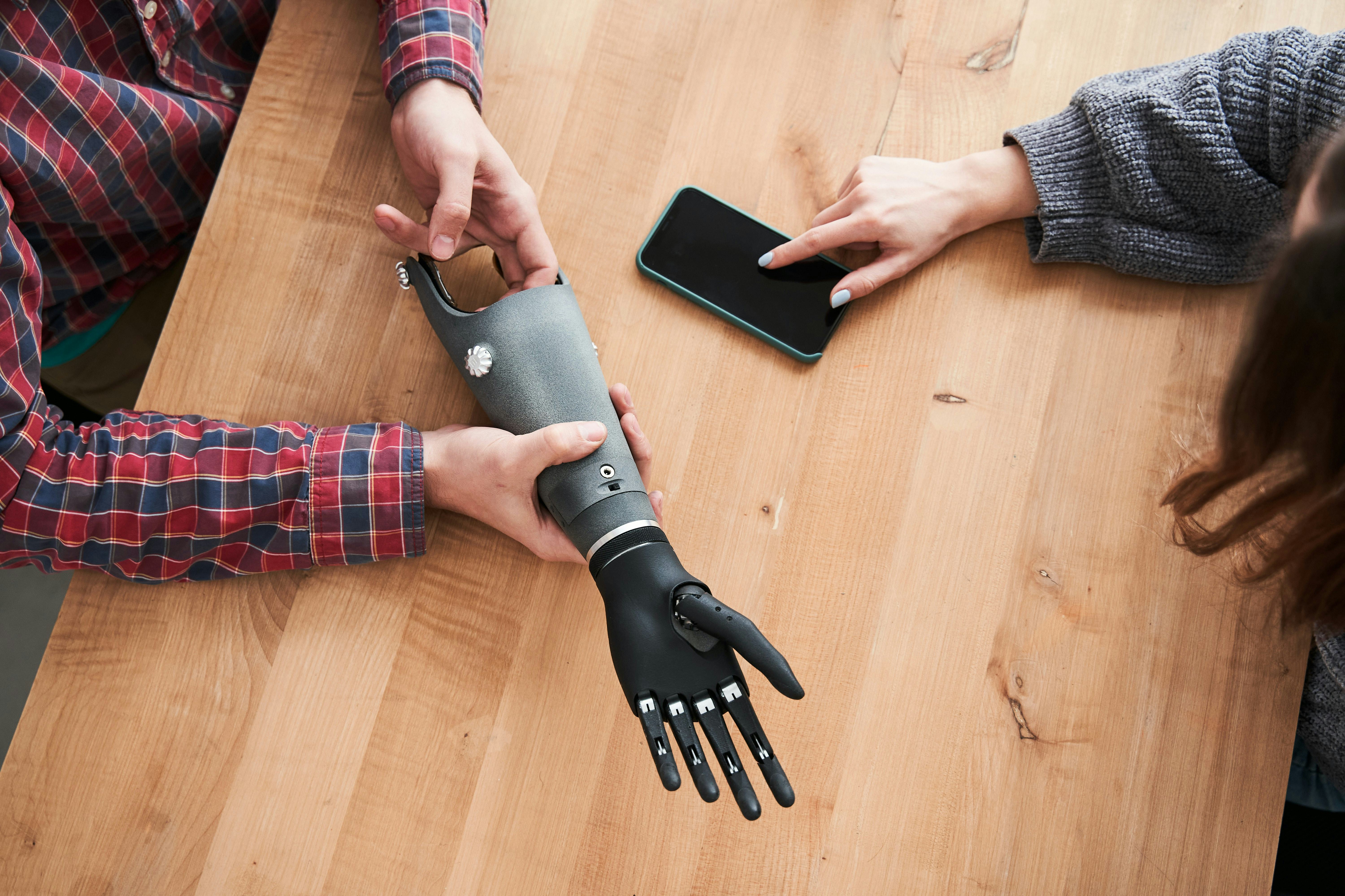 This selflearning bionic hand gets better and better as you use it