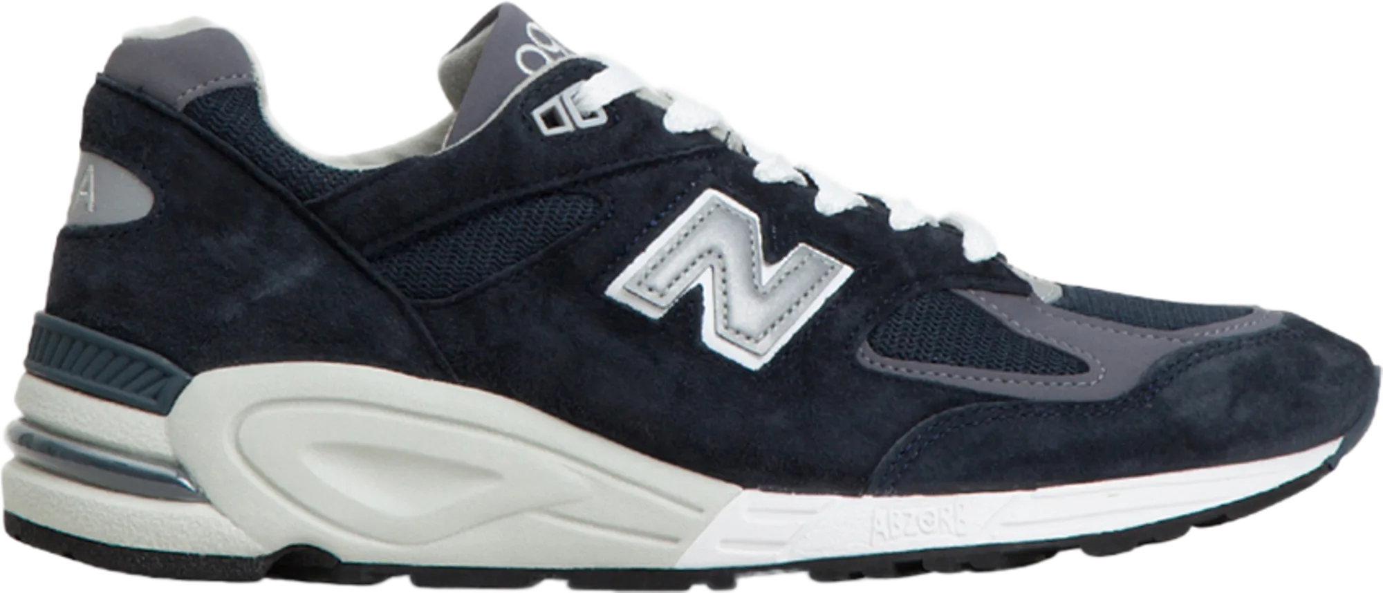 kourtney kardashian new balance 990