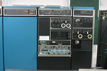 A blue DEC PDP-10 mainframe computer.