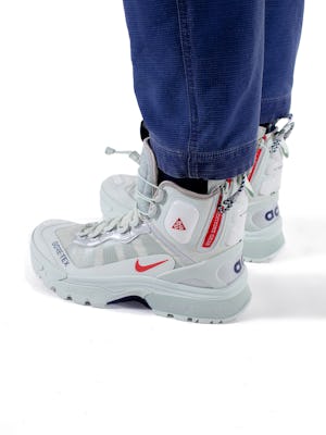 Nike S Winter Olympics Gear For Team Usa Is Amazingly Retro Nike S Winter Olympics Gear For Team Usa Is Amazingly Retro