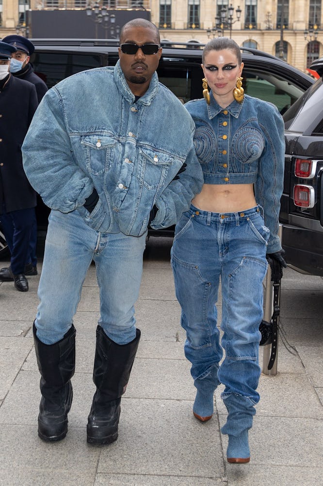 Kanye West & Julia Fox matching denim outfits.