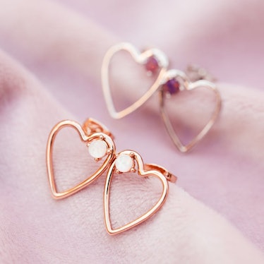 These heart earrings will make great Galentine's Day gifts. 